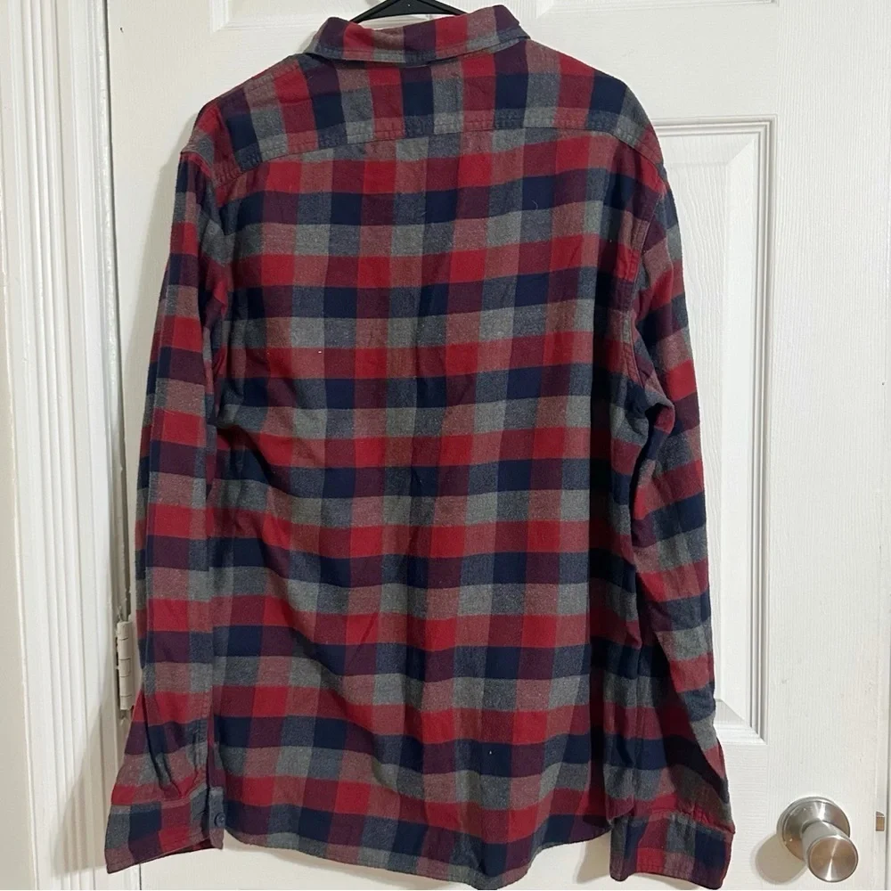J. Crew Flannel Mens XL Check Plaid Button-Up Shirt Navy Red Long Sleeve Casual